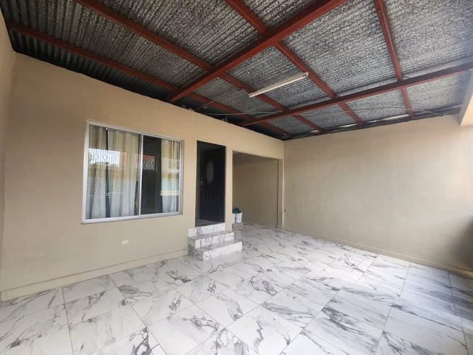  CASA EN VENTA EN EL CENTRO DE MANAGUA - Imagen 2
