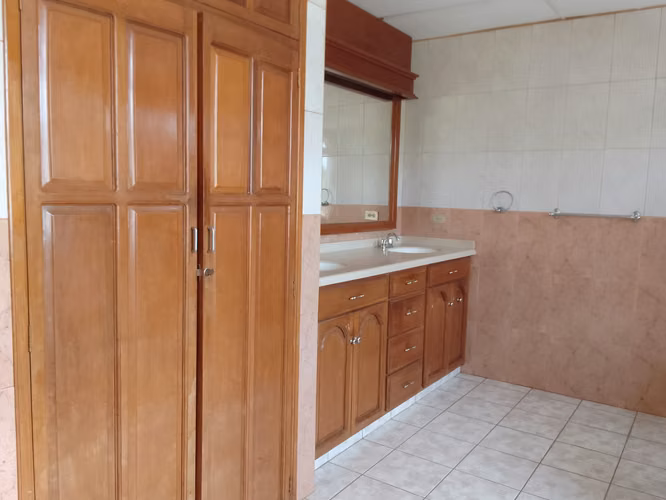 Venta de casa en Carretera a Masaya