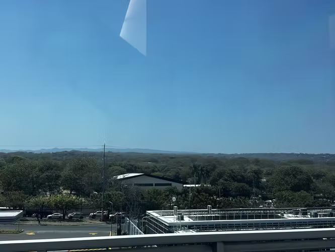 Vendo moderno módulo en edificio, 4to piso . CG