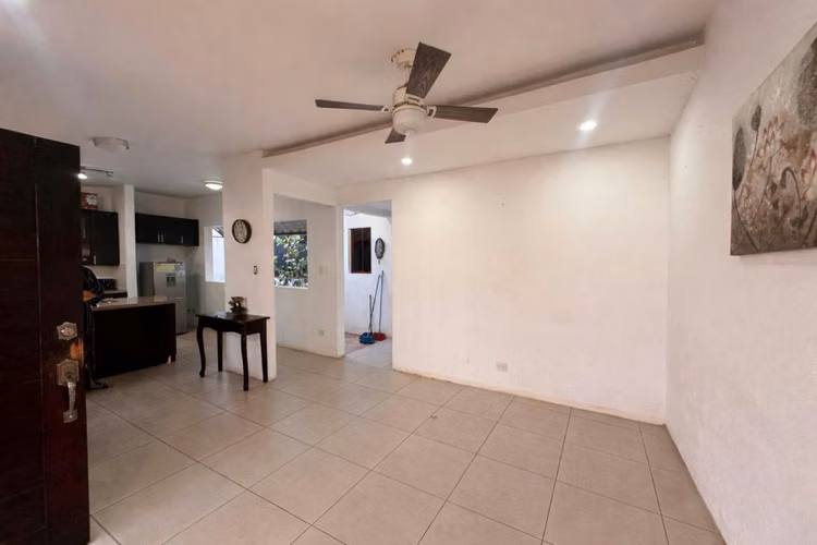  Casa esquinera remodelada en Villa Tiscapa – ¡Ubicación céntrica y lista para habitar! 