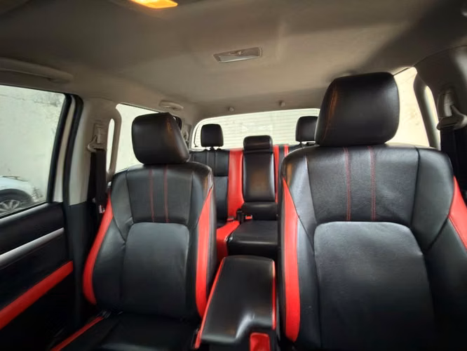 Toyota Hilux SRV 2023- INTERESADOS LLAMAR AL - Imagen 4