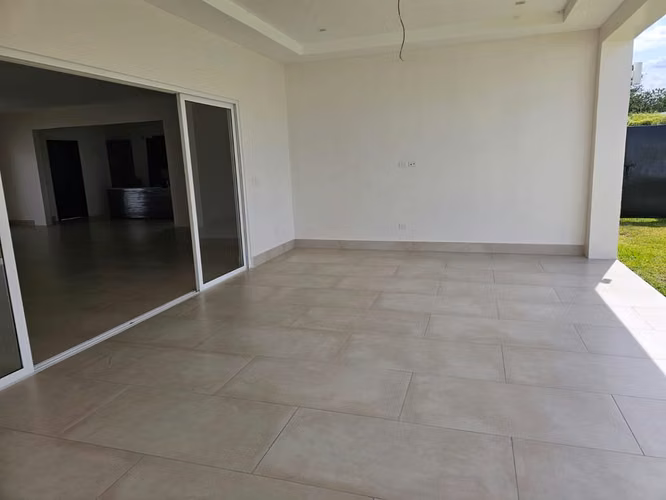  Estrene Casa Moderna en Donatello, Esquipulas 3 Habitaciones | 316 m² Construcción | US$320,000
