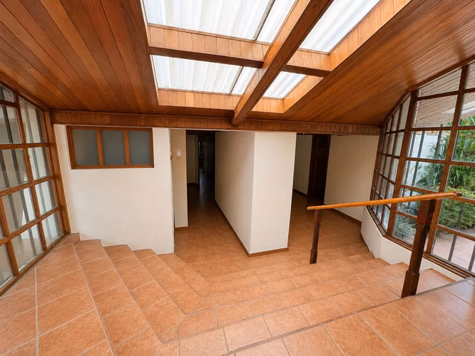 EN VENTA CASA VILLA FONTANA SUR