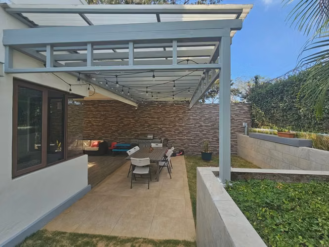 CASA MODERNA EN VENTA | CARRETERA SUR