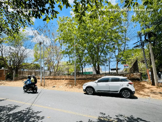 Lote Esquinero en Alquiler– Ubicación Estratégica para tu Negocio NG