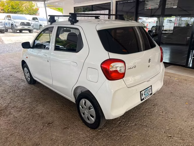 Suzuki alto año 2025