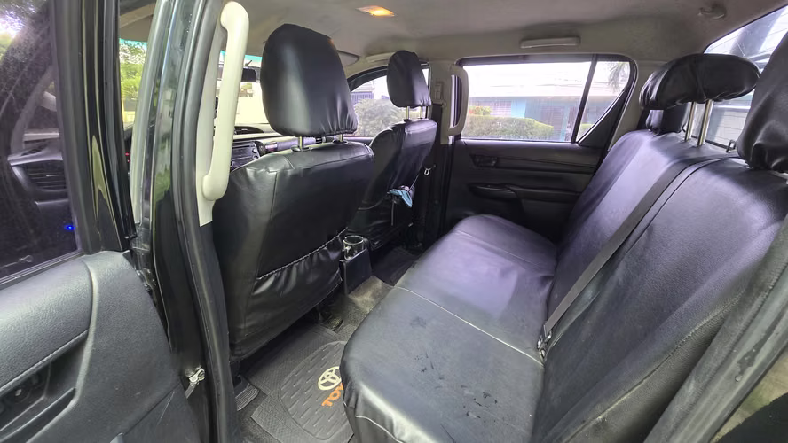 Nitida TOYOTA HILUX 2016 - Imagen 6