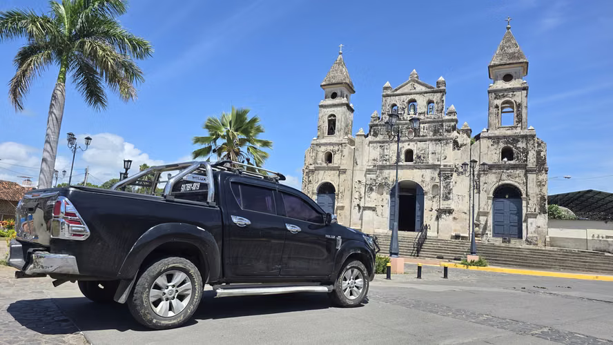 Nitida TOYOTA HILUX 2016 - Imagen 4