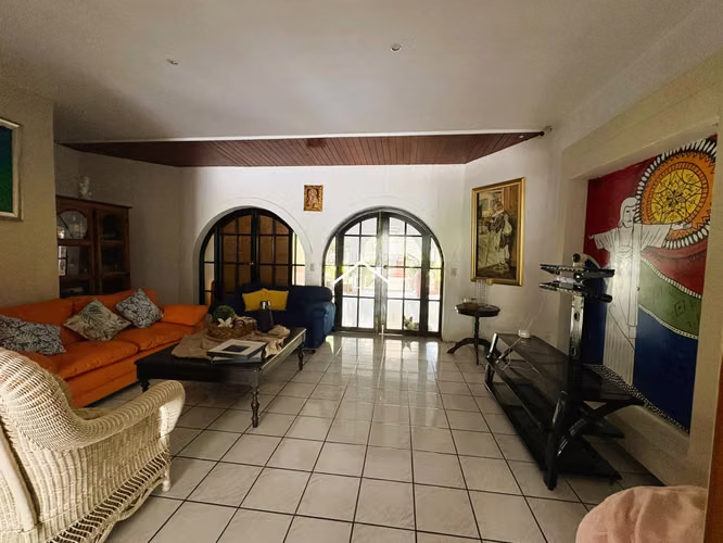 LL - Se Vende Casa con Excelente Ubicación en las Cumbres - Imagen 6