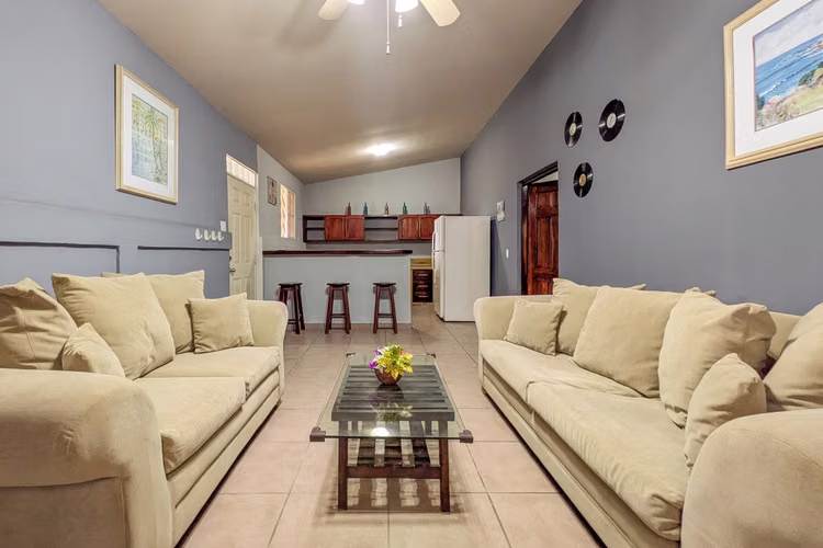 Apartment Complex with Home in Town in San Juan Del Sur, Nicaragua - Imagen 5