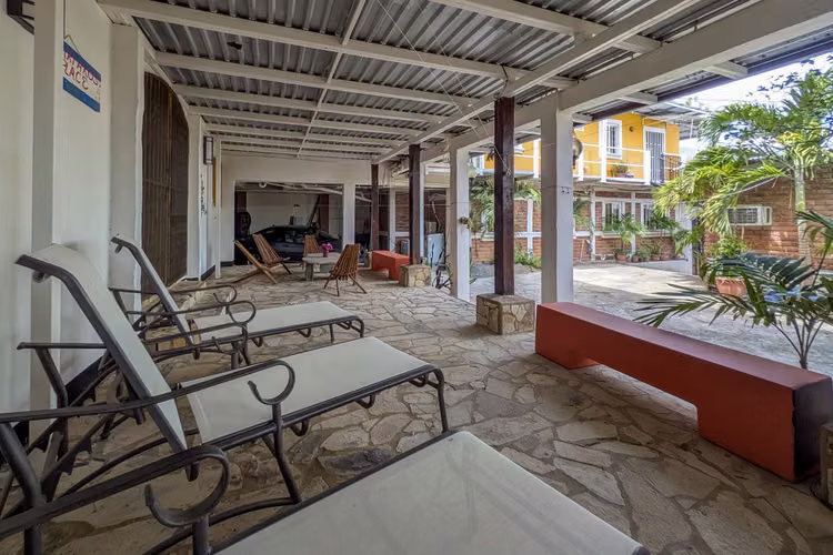 Apartment Complex with Home in Town in San Juan Del Sur, Nicaragua - Imagen 6
