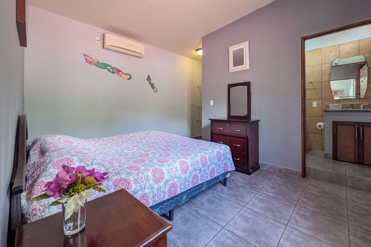 Apartment Complex with Home in Town in San Juan Del Sur, Nicaragua - Imagen 19