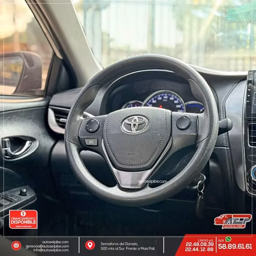 YARIS 2022 MECANICO FXTRS COMO NUEVO