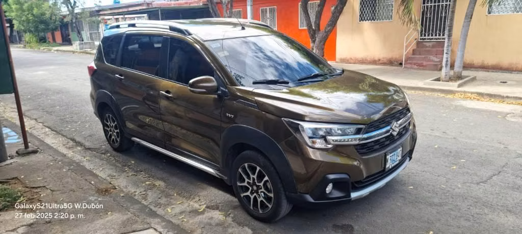 SUZUKI XL7 2023 – EXCELENTE ESTADO