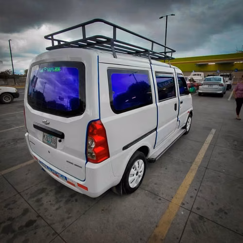 Chevrolet n300 año 2016 Full extra