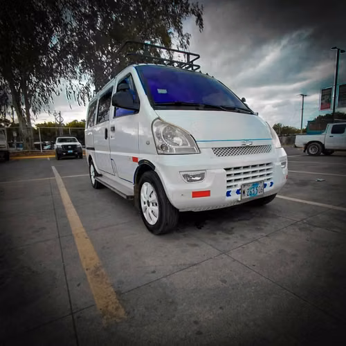 Chevrolet n300 año 2016 Full extra
