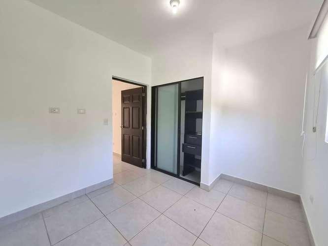 KW - VENTA DE TOWNHOUSE EN SANTO DOMINGO - Imagen 8