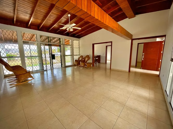 Alquiler de Exclusiva Residencia en Carretera Sur - Imagen 17