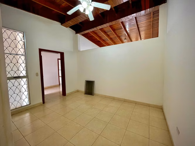 Alquiler de Exclusiva Residencia en Carretera Sur - Imagen 10