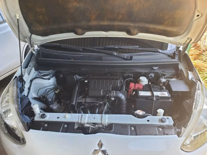 Mitsubishi Mirage Full Extras 2014