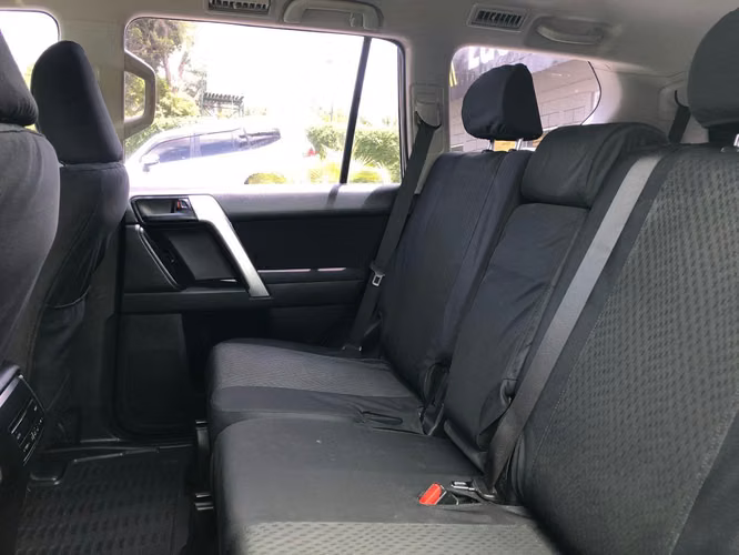 TOYOTA PRADO 2018 AUTOMÁTICA ASIENTOS DE TELA