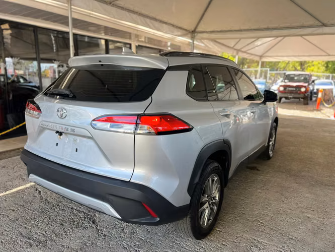 TOYOTA COROLLA CROSS 2024