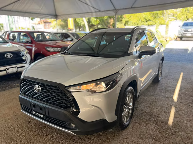 TOYOTA COROLLA CROSS 2024