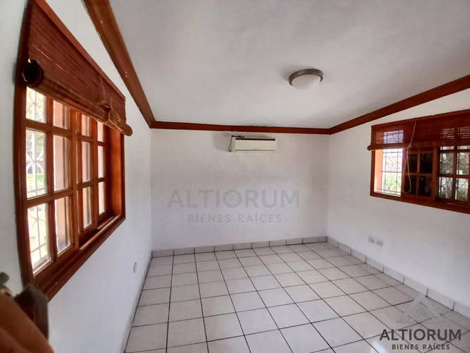 CASA EN RENTA CERCA DEL COLEGIO AMERICANO - Imagen 6