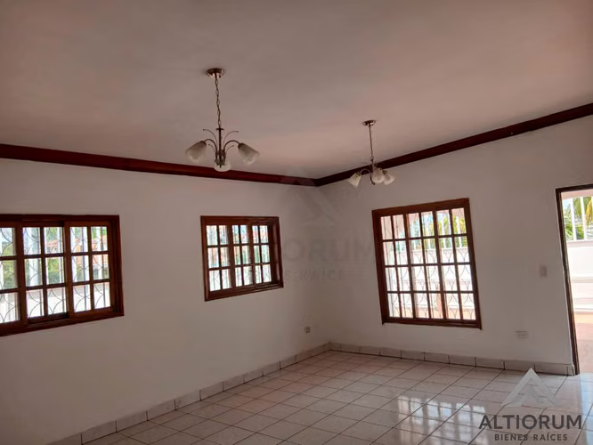 CASA EN RENTA CERCA DEL COLEGIO AMERICANO - Imagen 8