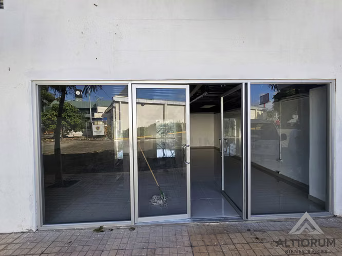 LOCAL COMERCIAL EN RENTA | ROTONDA CENTROAMÉRICA