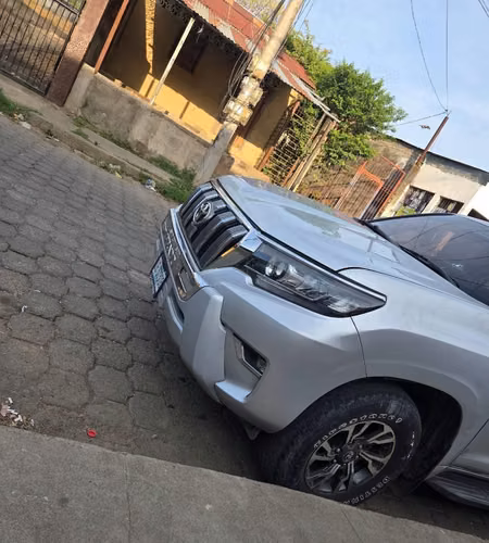 Toyota Land Cruiser Prado TXL 2015