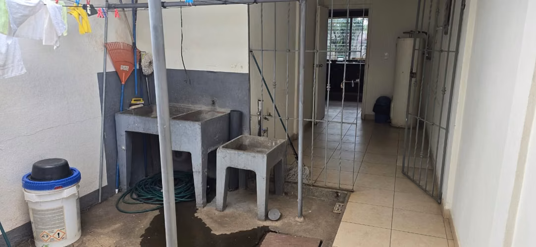 Venta de casa en Colonial Los Robles