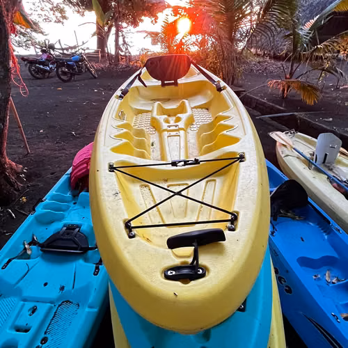 Kayak Individual Nuevo con Remos | Ideal para Pesca y Turismo