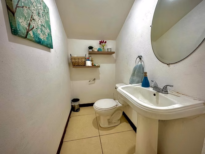 Venta de casa en Las Colinas