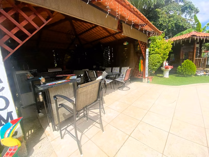 Venta de casa en Las Colinas