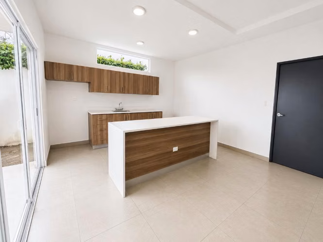 RENTA EN RESIDENCIAL QUINTA DEL PRADO / U$900 - Imagen 2