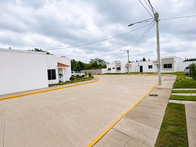 RENTA EN RESIDENCIAL QUINTA DEL PRADO / U$900 - Imagen 5