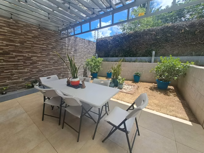 VENTA DE CASA MODERNA EN CARRETERA SUR KM 10! LAM