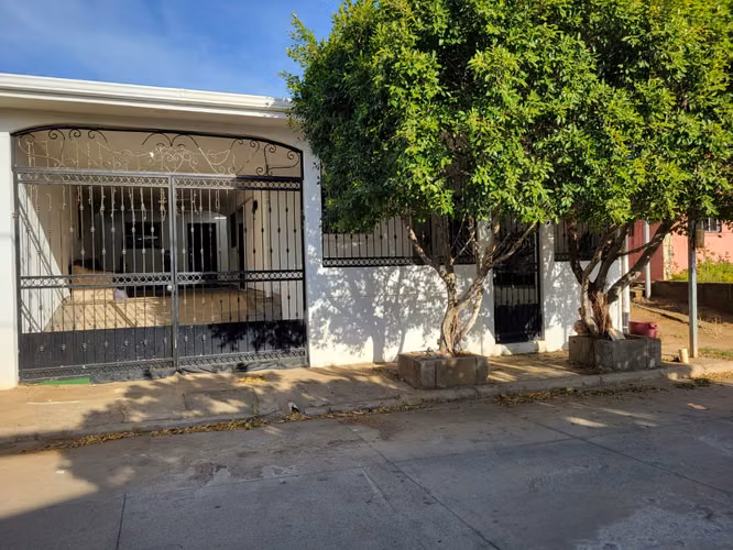 Se Vende casa en Ciudad Doral Carretera Nueva a Leon