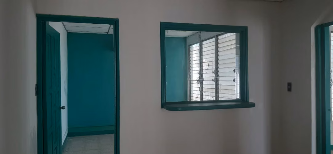 NO-Vendo casa en Reparto Largaespada - Imagen 5