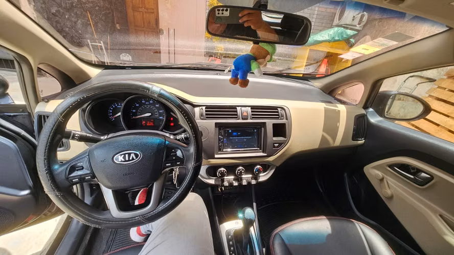 KIA RIO 2012 HB AT