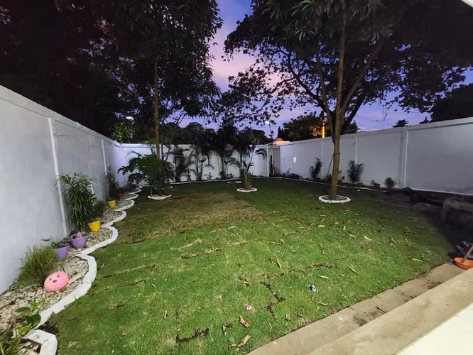 Casa Estilo Townhouse en Las Colinas