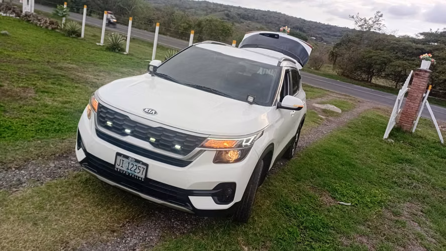 Bella Camioneta KIA Seltos - Imagen 5