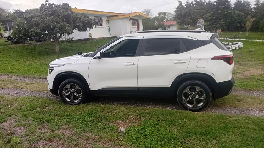Bella Camioneta KIA Seltos