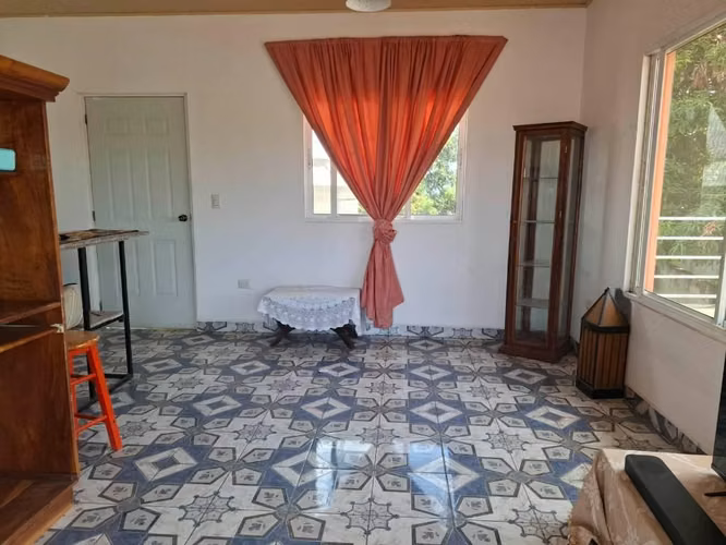 Venta, Casa de 2 Plantas en Altamira