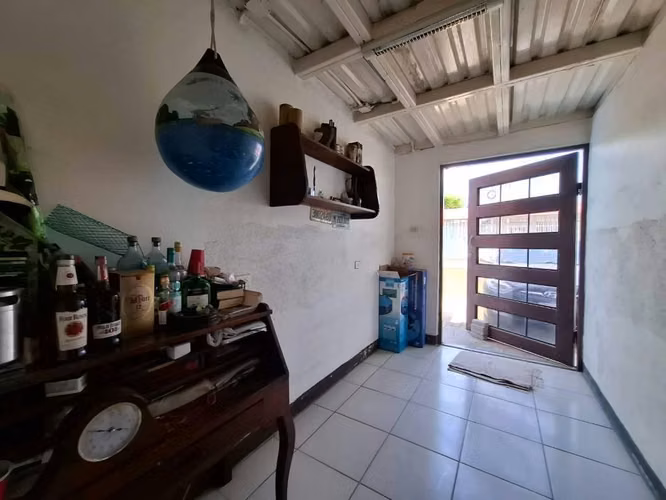 Venta, Casa de 2 Plantas en Altamira