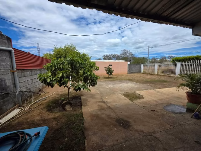  Venta de Casa en Ciudad Doral con Terreno Adicional