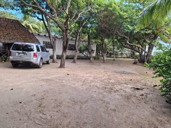 GANGA!!!! VENTA A PUERTA CERRADA DE CASA FRENTE AL MAR – PLAYA JIQUILILLO, CHINANDEGA