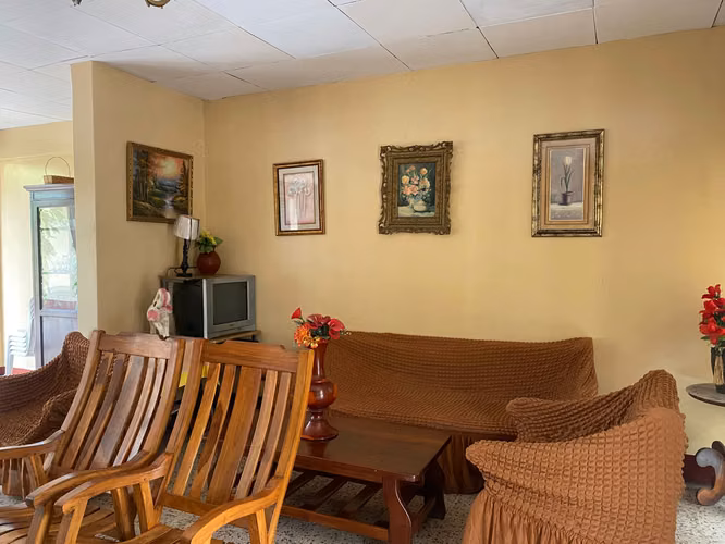 NO-Vendo casa en Reparto Las Palmas