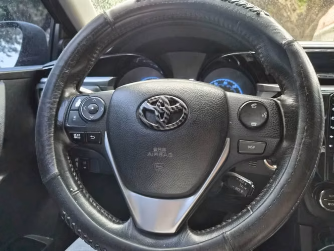 TOYOTA COROLLA 2015 AMERICANO DISEÑO 2018 MODIFICADO (FACELIFT) MECÁNICO. - Imagen 3